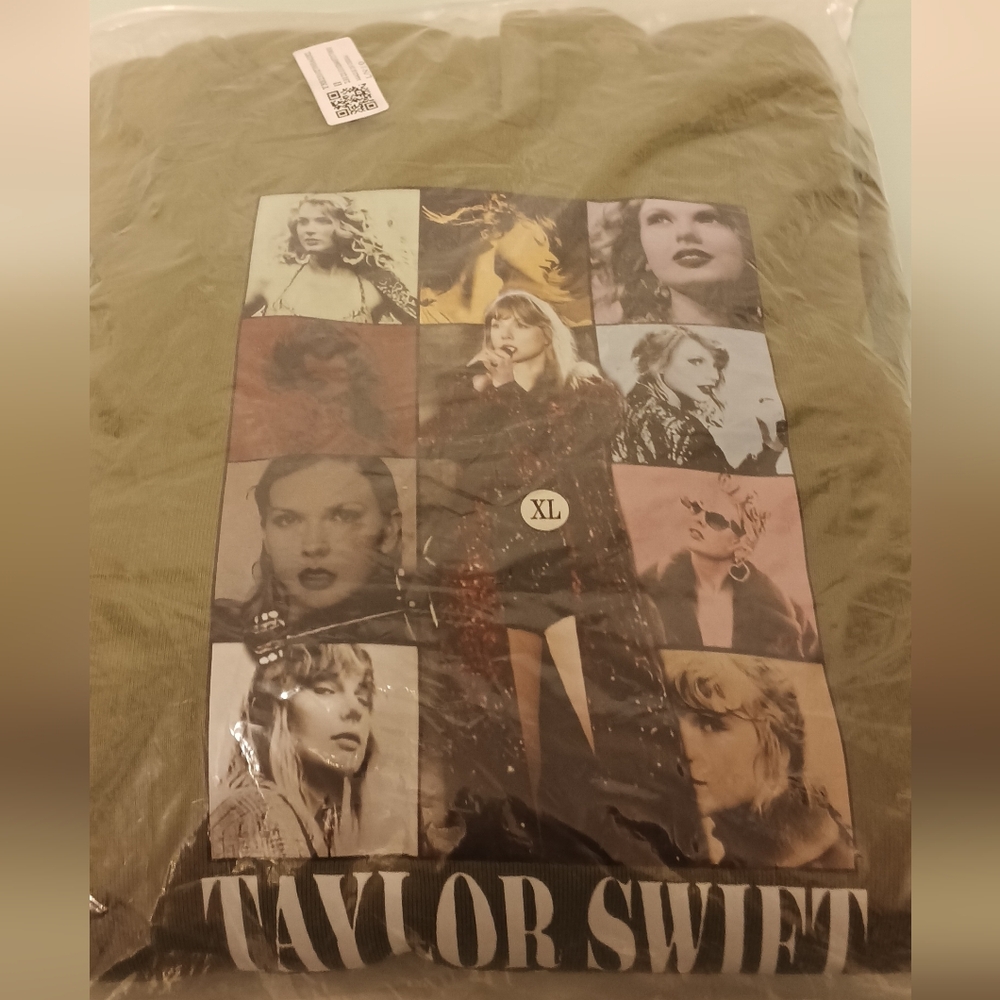 Taylor Swift Collage Tee - Olive
